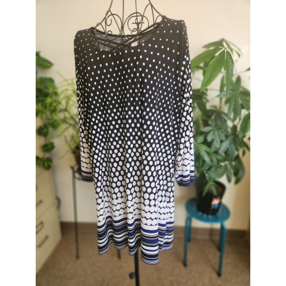 CJ banks Long Sleeve Polka Dot top in Black and White - Picture 6 of 8